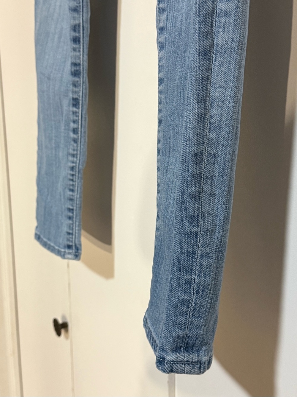AG Straight Leg Jeans The Stevie Ankle Distressed Light Wash Size 27 - Picture 9 of 16